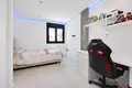 5 bedroom house 250 m² Torrevieja, Spain