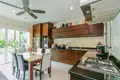 3 bedroom villa 300 m² Ban Bang Ku, Thailand