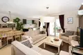 Mieszkanie 4 pokoi 135 m² Konyaalti, Turcja