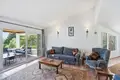 Haus 4 Schlafzimmer 250 m² Dos Hermanas, Spanien