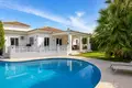 Dom 3 pokoi 260 m² Marbella, Hiszpania