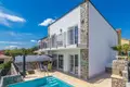 Hotel 420 m² in Omisalj, Croatia