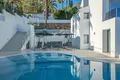 4-Schlafzimmer-Villa 415 m² San Pedro Alcantara, Spanien