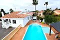 3 bedroom villa 900 m² Urbanizacion Dona Pepa, Spain