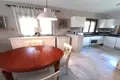 Вилла 3 спальни 240 м² Artola, Испания