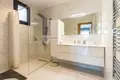 Chalet 4 bedrooms 372 m² Serrabrava, Spain