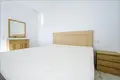 Mieszkanie 4 pokoi 153 m² Torrevieja, Hiszpania