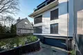 Дом 7 комнат 400 м² в Варшаве, Польша