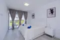 2 bedroom apartment  Estepona, Spain