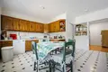 Haus 4 Schlafzimmer 400 m² Dos Hermanas, Spanien