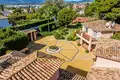 Villa 9 bedrooms 1 056 m² Estepona, Spain