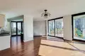 Mieszkanie 4 pokoi 97 m² Miasto Stołeczne Praga, Czechy