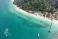 Exclusivo Complejo Turístico Operativo en Isla Pulau Tinggi (3.7 Ha, 88 Unidades) — $5,000,000