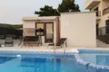 Дом 10 спален 350 м² Цриквеница, Хорватия