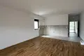 Appartements à plusieurs niveaux 4 chambres 121 m² Dobrota, Monténégro