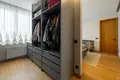 Mieszkanie 3 pokoi 89 m² Ryga, Łotwa