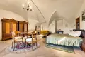 Castillo 2 229 m² Sentjernej, Eslovenia