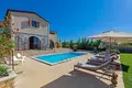 Villa de 4 dormitorios 279 m² Pola, Croacia