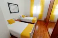 4 bedroom house 338 m² Kastel Sucurac, Croatia