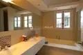 Villa 4 chambres 270 m² en France, France