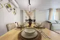 Mieszkanie 3 pokoi 91 m² Torrevieja, Hiszpania
