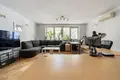 Commercial property 10 rooms 380 m² in Warsaw, Poland