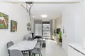 Mieszkanie 3 pokoi 70 m² Torrevieja, Hiszpania