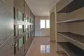 4 bedroom house 421 m² Dos Hermanas, Spain