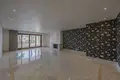 Mieszkanie 2 pokoi 140 m² Marbella, Hiszpania