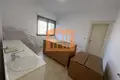 Nieruchomości komercyjne 3 pokoi 95 m² w Bashkia Durres, Albania