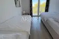 3 bedroom house 179 m² Banjol, Croatia