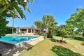 4 bedroom house 614 m² Dos Hermanas, Spain