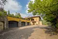 Villa 10 Schlafzimmer 1 600 m² Bergamo, Italien