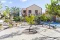Dom drewniany w stylu górskim 370 m² Alicante, Hiszpania