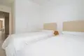Mieszkanie 3 pokoi  Estepona, Hiszpania
