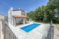 Haus 3 zimmer 84 m² Opcina Tinjan, Kroatien
