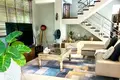 Villa de 4 dormitorios 700 m² Karon, Tailandia