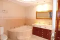 6 bedroom house 254 m² Dos Hermanas, Spain