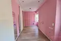Office 4 rooms 111 m² in Tirana Municipality, Albania