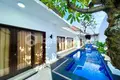 Villa de 2 dormitorios  Legian, Indonesia