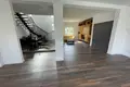 Dom 4 pokoi 240 m² w Nikozja, Cypr