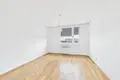 Mieszkanie 3 pokoi 82 m² Warszawa, Polska
