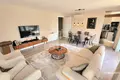 2 bedroom apartment 110 m² Muratpasa, Turkey