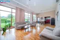 Casa 198 m² Zujunai, Lituania