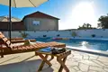 Villa mit 2 Schlafzimmern 150 m² Grad Zadar, Kroatien