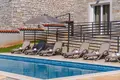 4 bedroom house 200 m² Grad Porec, Croatia