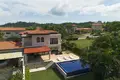 Szeregowiec 2 pokoi 226 m² Roatan, Honduras