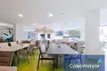 Commercial property 715 m² in Alicante, Spain