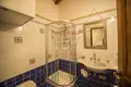 Commercial property 650 m² in Siena, Italy