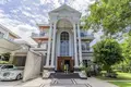 villa de 5 dormitorios 1 m² Sangkat Chbar Ampov Ti Muoy, Camboya